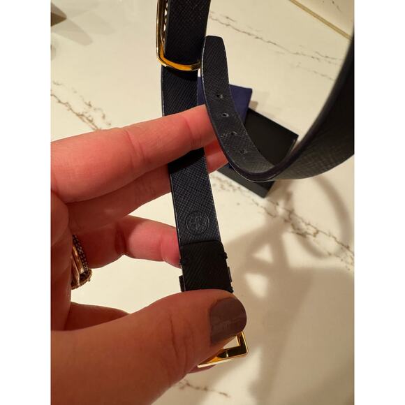 TORY BURCH Navy Logo Bracelet - Picture 7 of 8